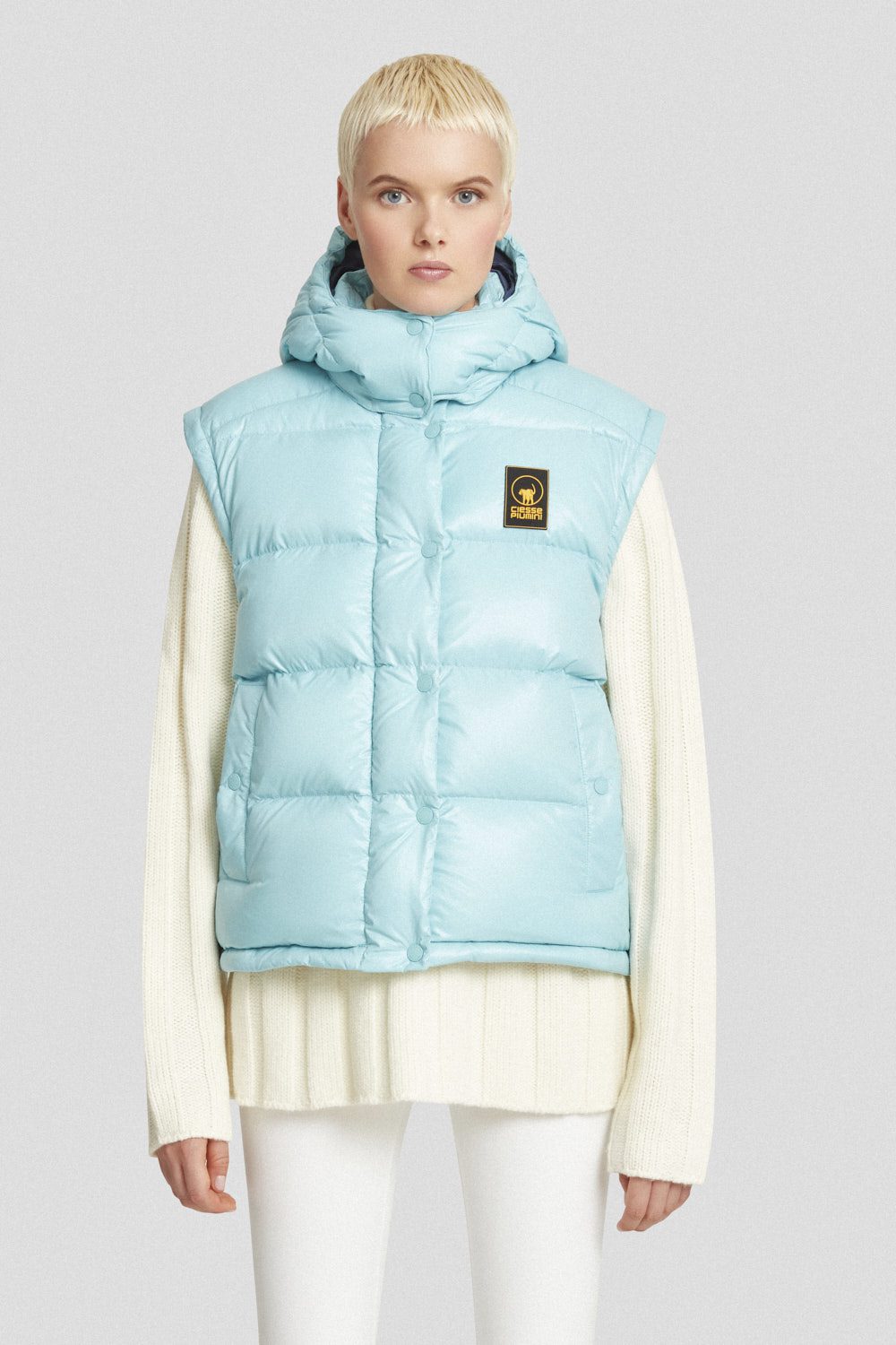 Piumino Ciesse trapuntato azzurro con cappuccio e maniche staccabili